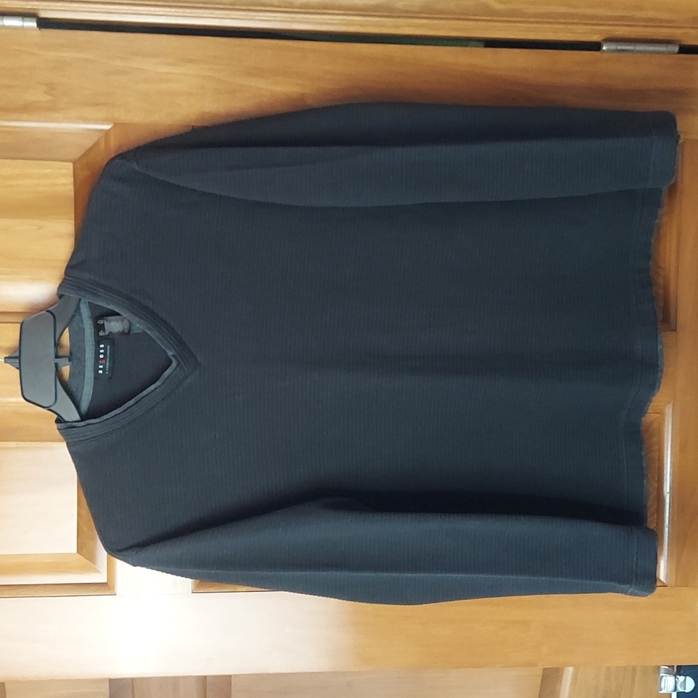 * Axcess Men's Ribbed Dark Gray Long Sleeve Shirt, Size XL, Like New